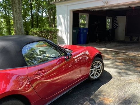 Used 2016 MAZDA MX-5 Miata Sport RWD image 8
