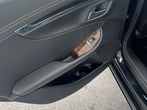 Used 2014 Chevrolet Impala LTZ FWD image 9