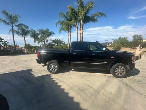 Used 2020 RAM 2500 Limited AWD/4WD image 2