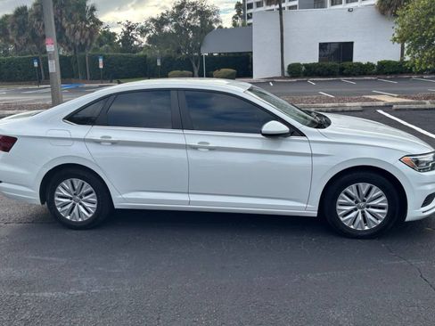 Used 2019 Volkswagen Jetta S w/ Driver Assistance Package image 4