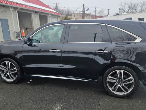 Used 2020 Acura MDX SH-AWD Sport Utility 4D image 2