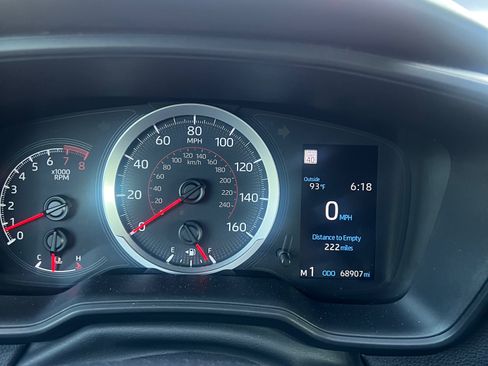 Used 2022 Toyota Corolla SE FWD image 28