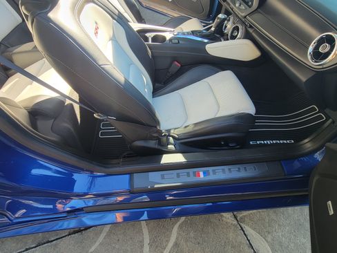 Used 2019 Chevrolet Camaro SS w/ LPO, Ground Effects Package image 16