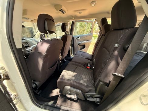 Used 2014 Dodge Journey American Value Package w/ Flexible Seating Group FWD image 15