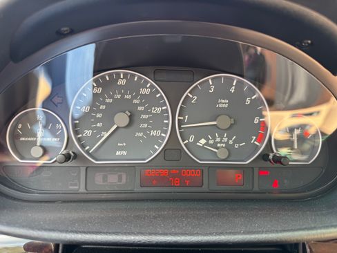 Used 2001 BMW 330Ci Coupe RWD image 9