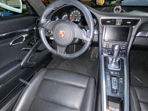 Used 2015 Porsche 911 Carrera 4S image 14