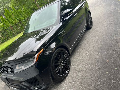 Used 2022 Land Rover Range Rover Sport HSE Dynamic image 2