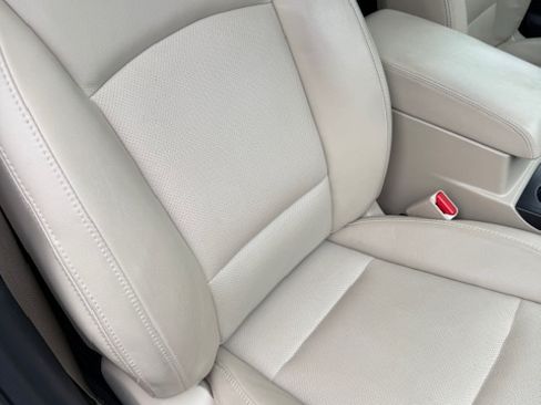 Used 2017 Subaru Outback 3.6R Limited image 21