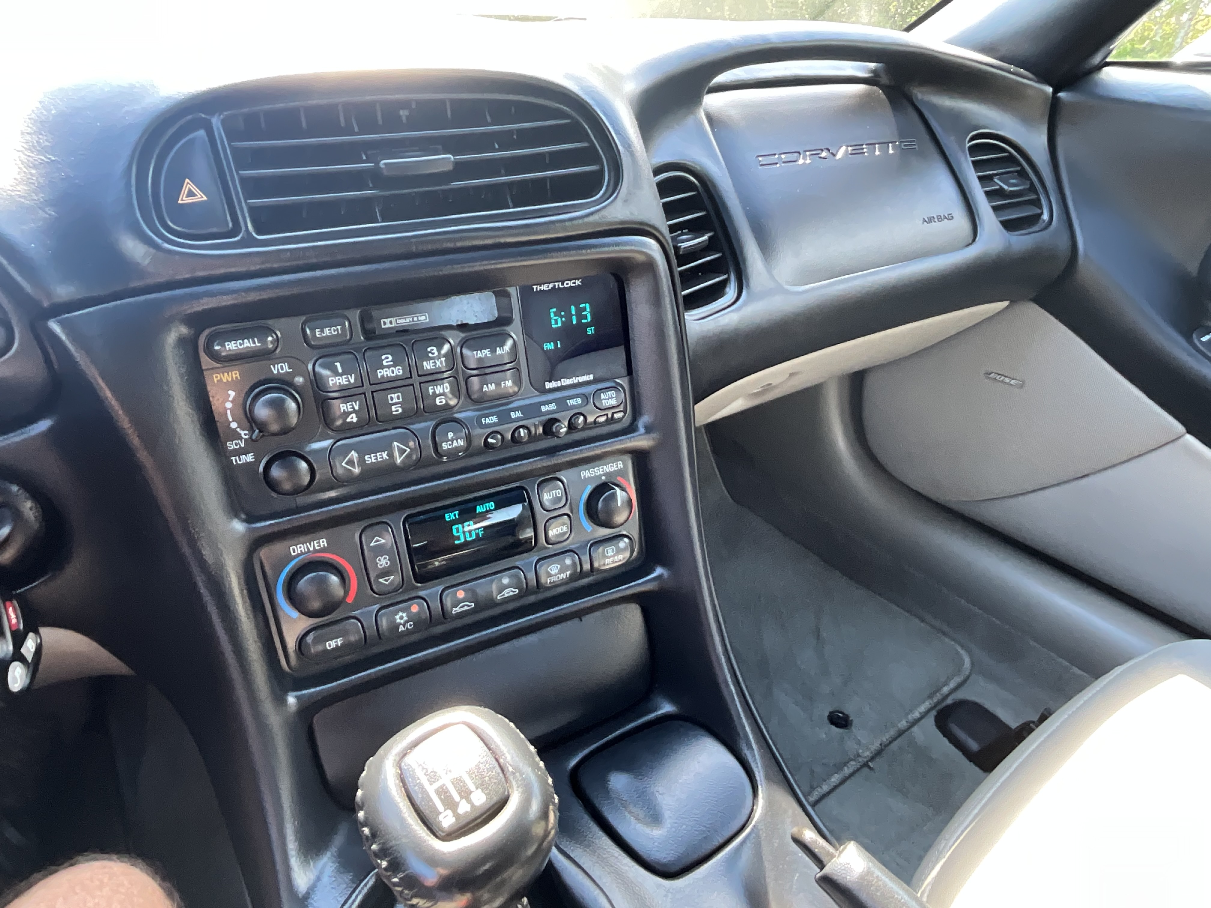 Used 2003 Chevrolet Corvette Coupe w/ Preferred Equipment Group RWD image 12