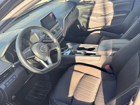 Used 2019 Nissan Altima 2.5 S image 9