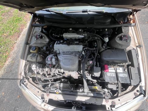 Used 1999 Toyota Camry LE w/ Value Pkg FWD image 22