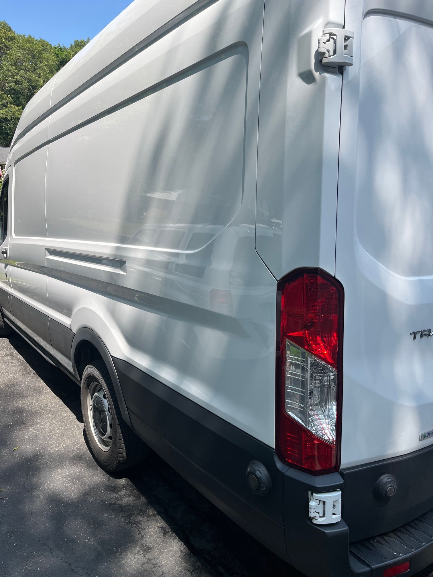 Used 2022 Ford Transit 250 148 High Roof Extended RWD image 8