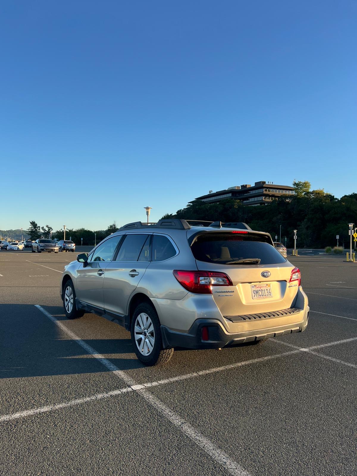 Used 2018 Subaru Outback 2.5i Premium AWD/4WD image 6