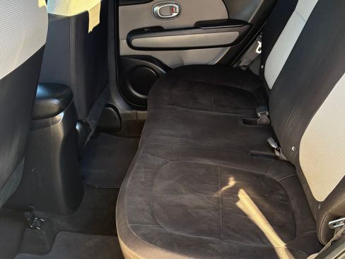 Used 2018 Kia Soul image 8
