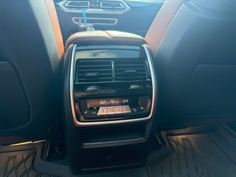 Used 2019 BMW X5 xDrive40i w/ M Sport Package image 14