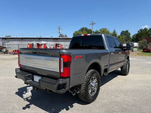 Used 2025 Ford F350 Platinum w/ Platinum Plus Package AWD/4WD image 9