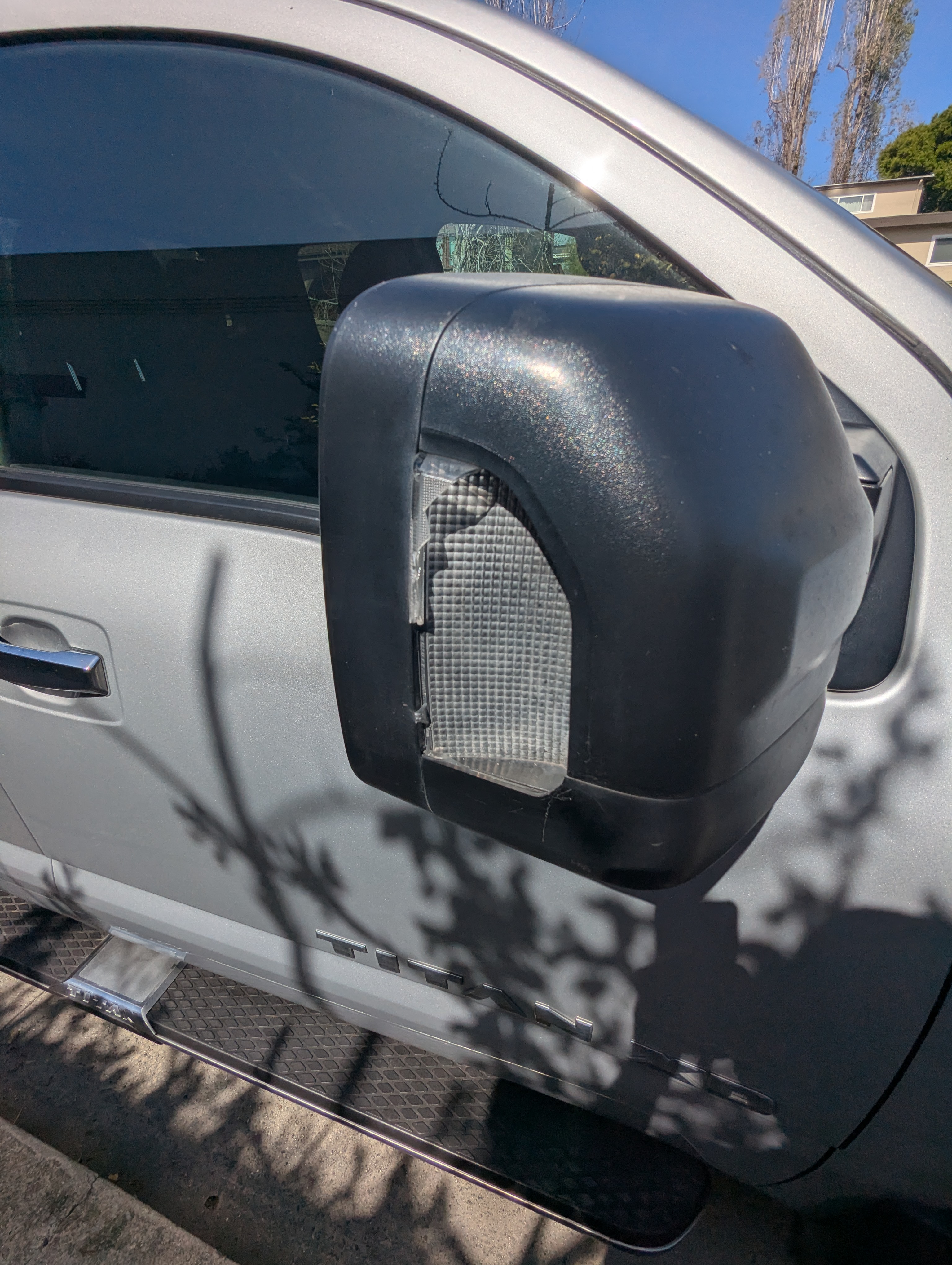 Used 2017 Nissan Titan SV AWD/4WD image 24
