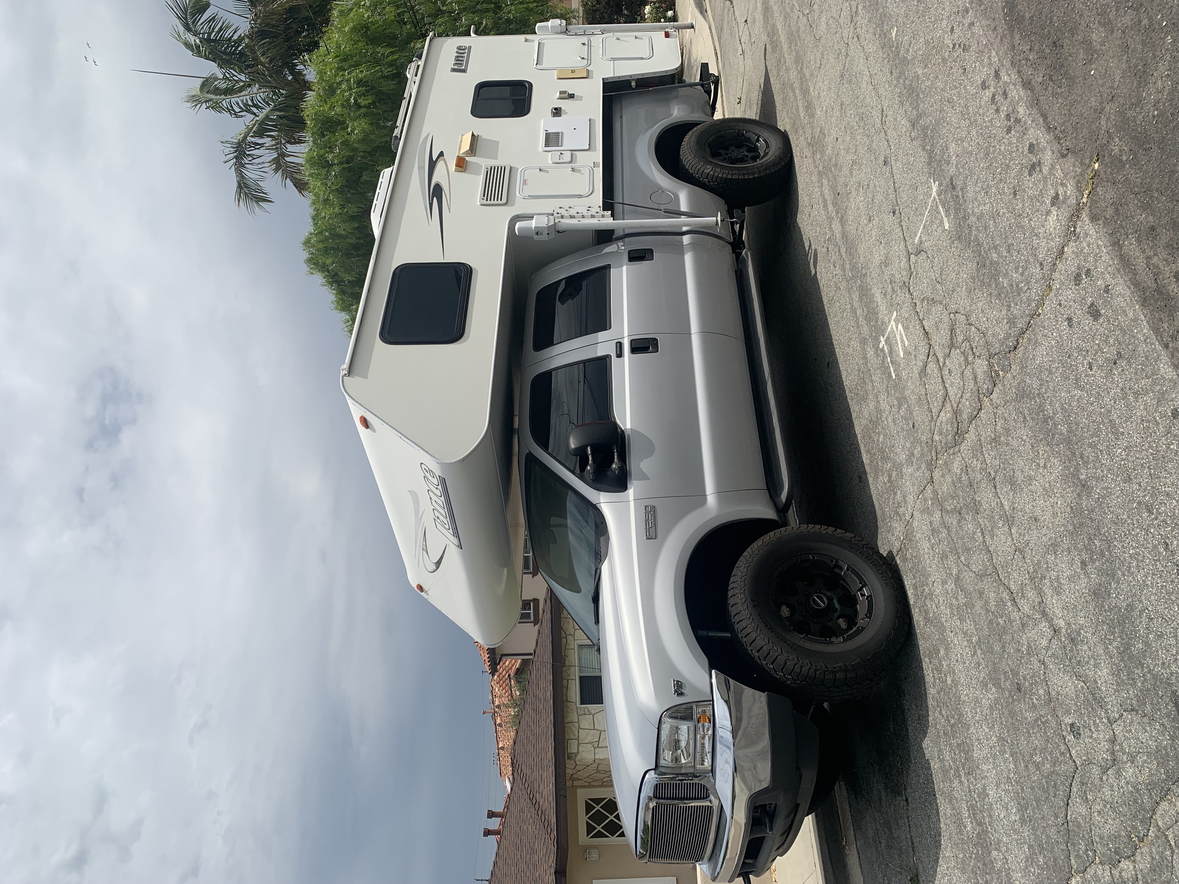 Used 2004 Ford F250 XL AWD/4WD image 1