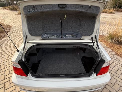 Used 2005 BMW 330Ci Convertible image 23