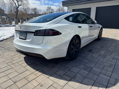 Used 2022 Tesla Model S Standard Range image 4