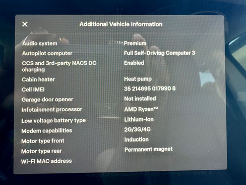 Used 2022 Tesla Model Y Long Range image 17