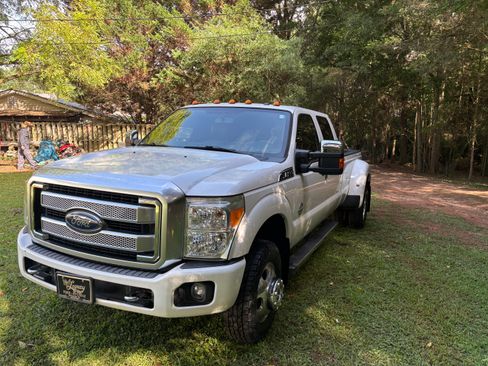 Used 2015 Ford F350 Platinum AWD/4WD image 12