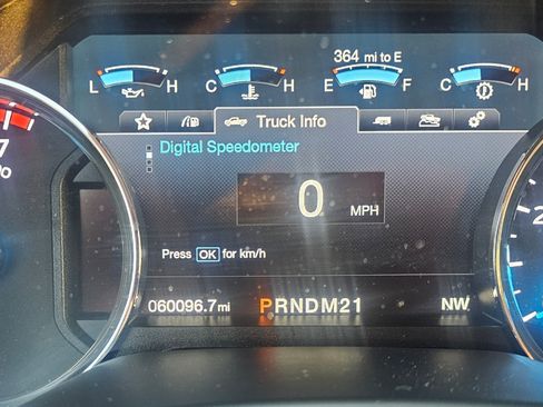 Used 2019 Ford F250 Lariat w/ Lariat Ultimate Package AWD/4WD image 21