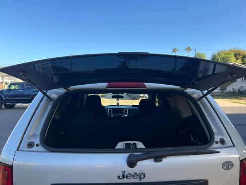 Used 2008 Jeep Grand Cherokee Laredo RWD image 17