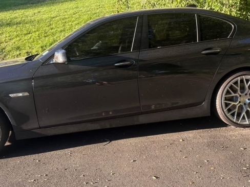 Used 2012 BMW 550i xDrive Sedan image 14