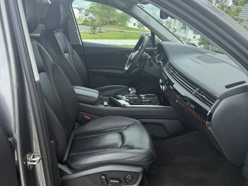 Used 2018 Audi Q7 3.0T Prestige AWD/4WD image 15