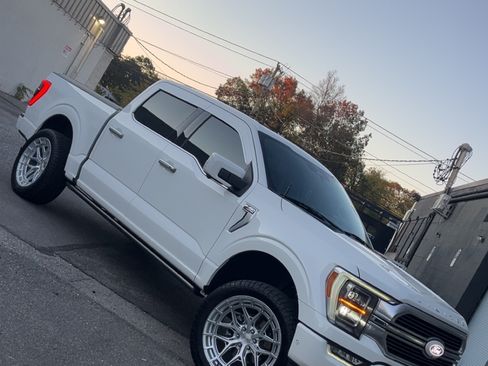 Used 2021 Ford F150 Limited AWD/4WD image 2