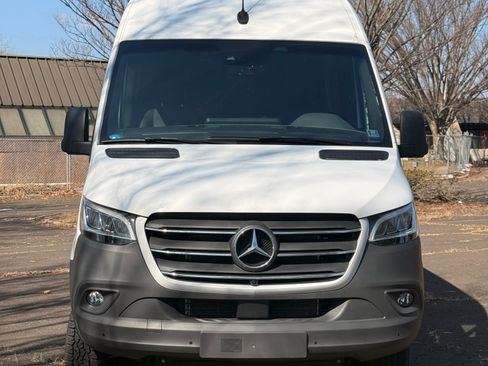 Used 2024 Mercedes-Benz Sprinter 2500 image 1