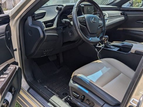 Used 2019 Lexus ES 350 image 10
