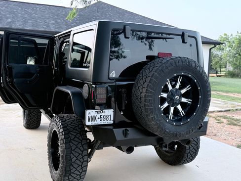 Used 2015 Jeep Wrangler Unlimited Sport w/ Quick Order Package 24S AWD/4WD image 14