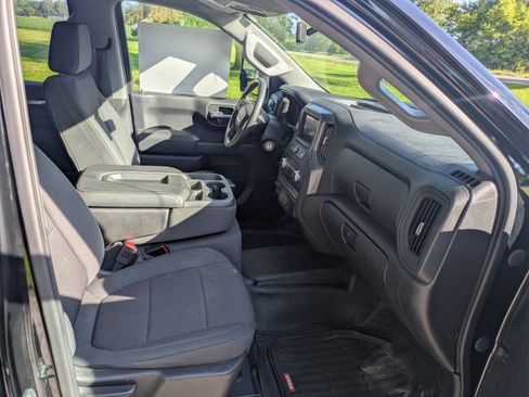 Used 2020 GMC Sierra 1500 4x4 Crew Cab w/ Sierra Value Package image 8