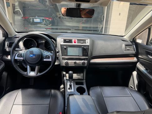 Used 2017 Subaru Outback 2.5i Limited AWD/4WD image 18