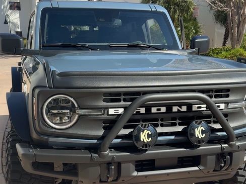 Used 2023 Ford Bronco Black Diamond image 1