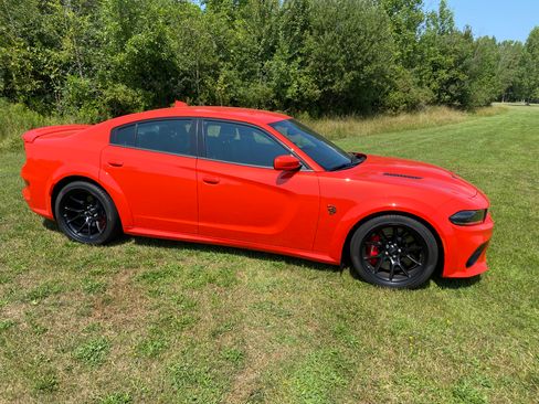 Used 2022 Dodge Charger SRT Hellcat image 5