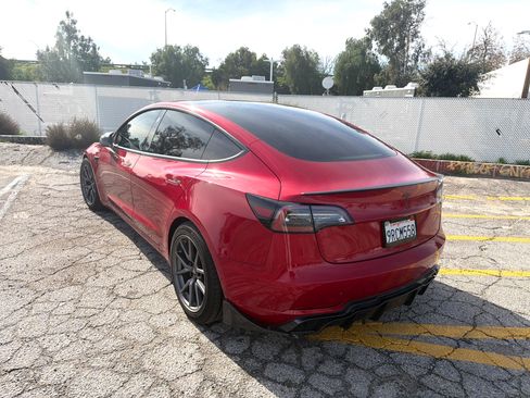 Used 2020 Tesla Model 3 Standard Range Plus image 12