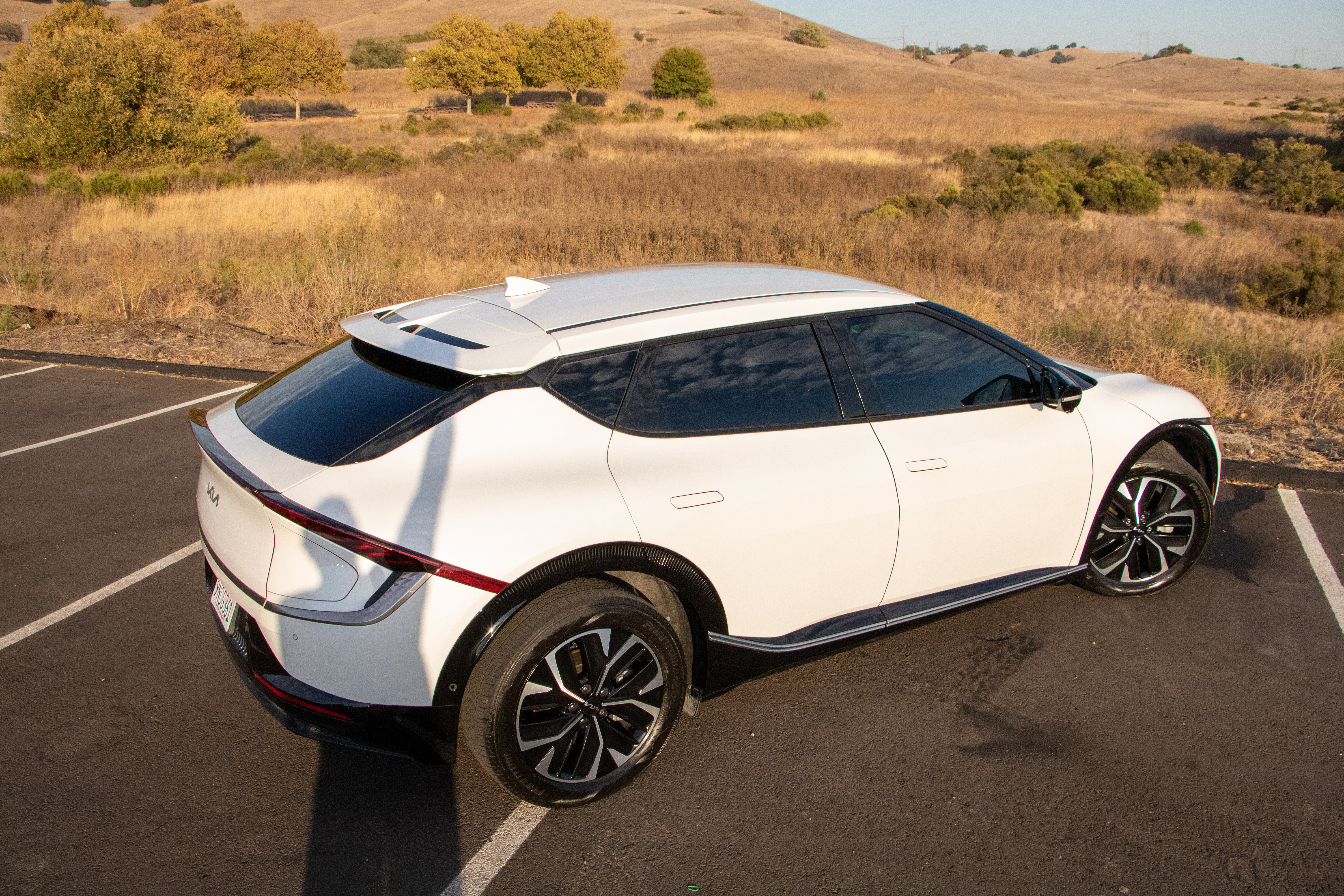 Used 2022 Kia EV6 Wind w/ Wind Technology Package AWD/4WD image 9
