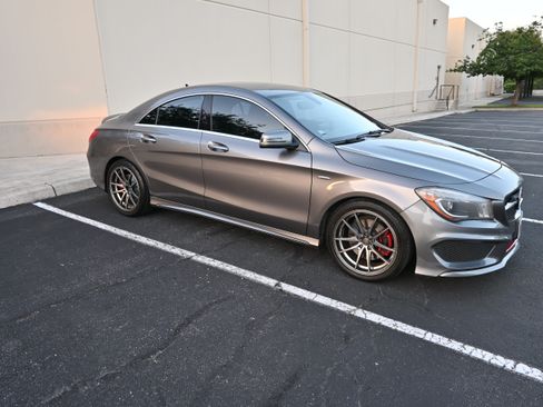 Used 2015 Mercedes-Benz CLA 250 image 5
