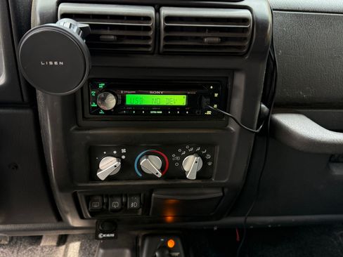 Used 1999 Jeep Wrangler SE AWD/4WD image 16