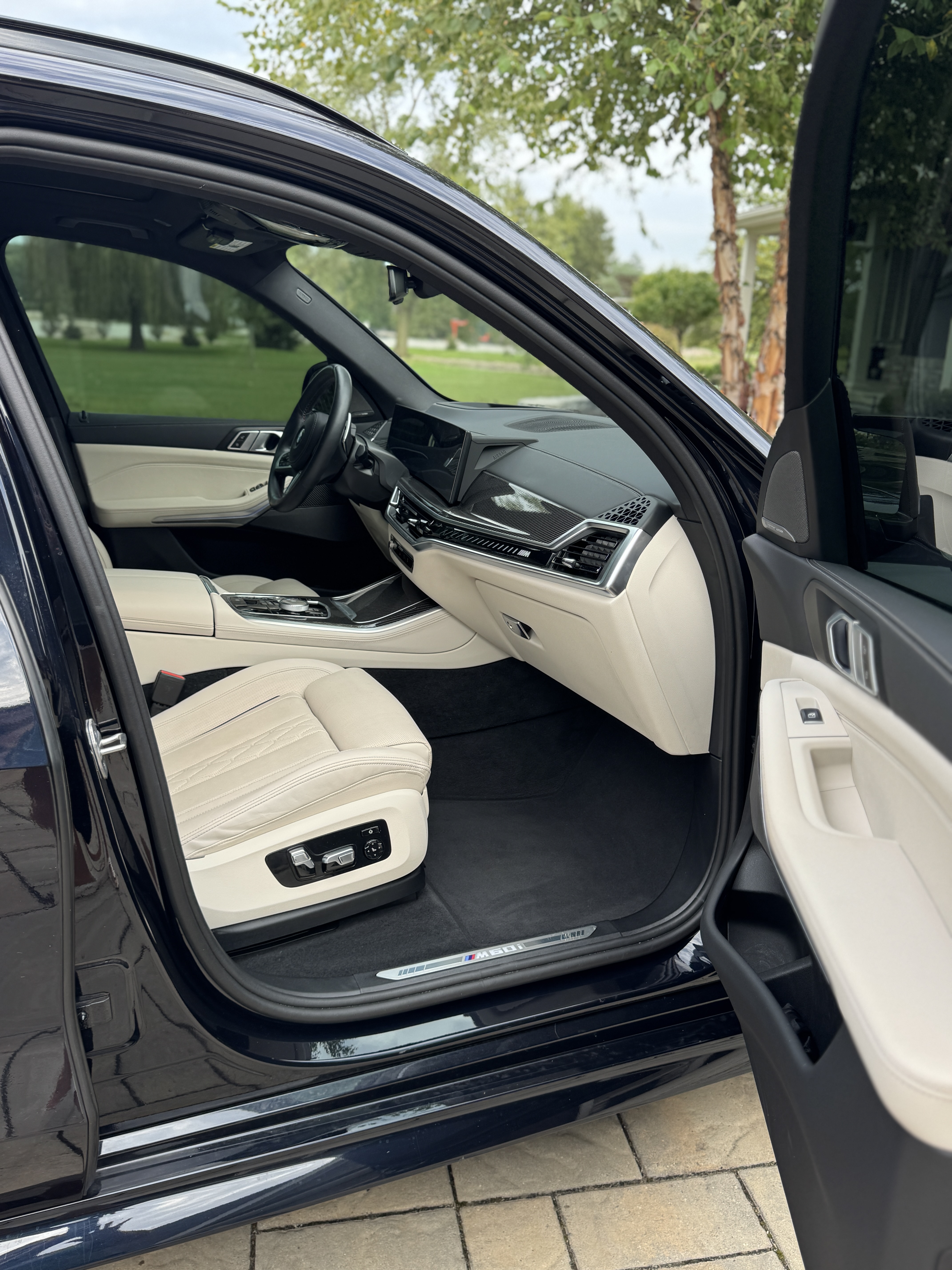 Used 2024 BMW X5 M60i w/ Executive Package AWD/4WD image 8