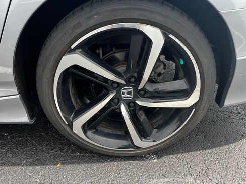Used 2019 Honda Accord Sport image 15