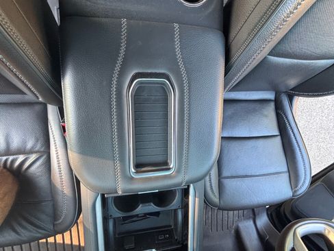 Used 2021 GMC Yukon XL Denali AWD/4WD image 18