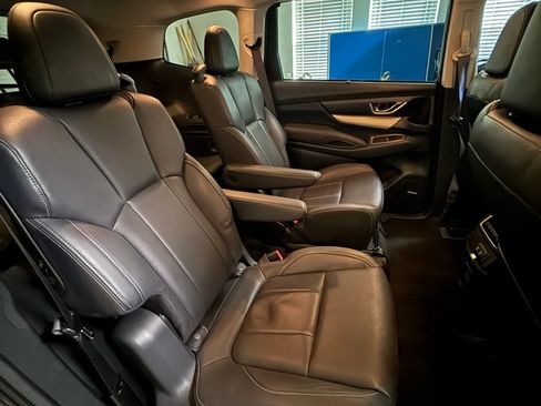 Used 2020 Subaru Ascent Limited w/ Technology Package AWD/4WD image 6