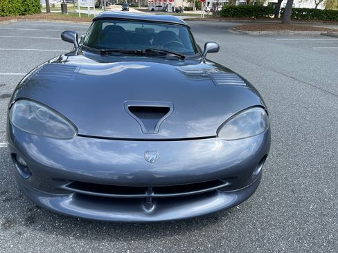 Used 2000 Dodge Viper RT/10 image 24