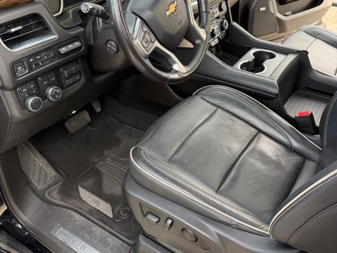 Used 2021 Chevrolet Tahoe Premier w/ Premium Package image 9