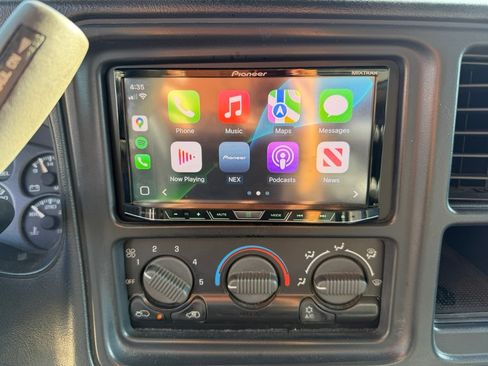 Used 2001 Chevrolet Silverado 2500 LS image 11