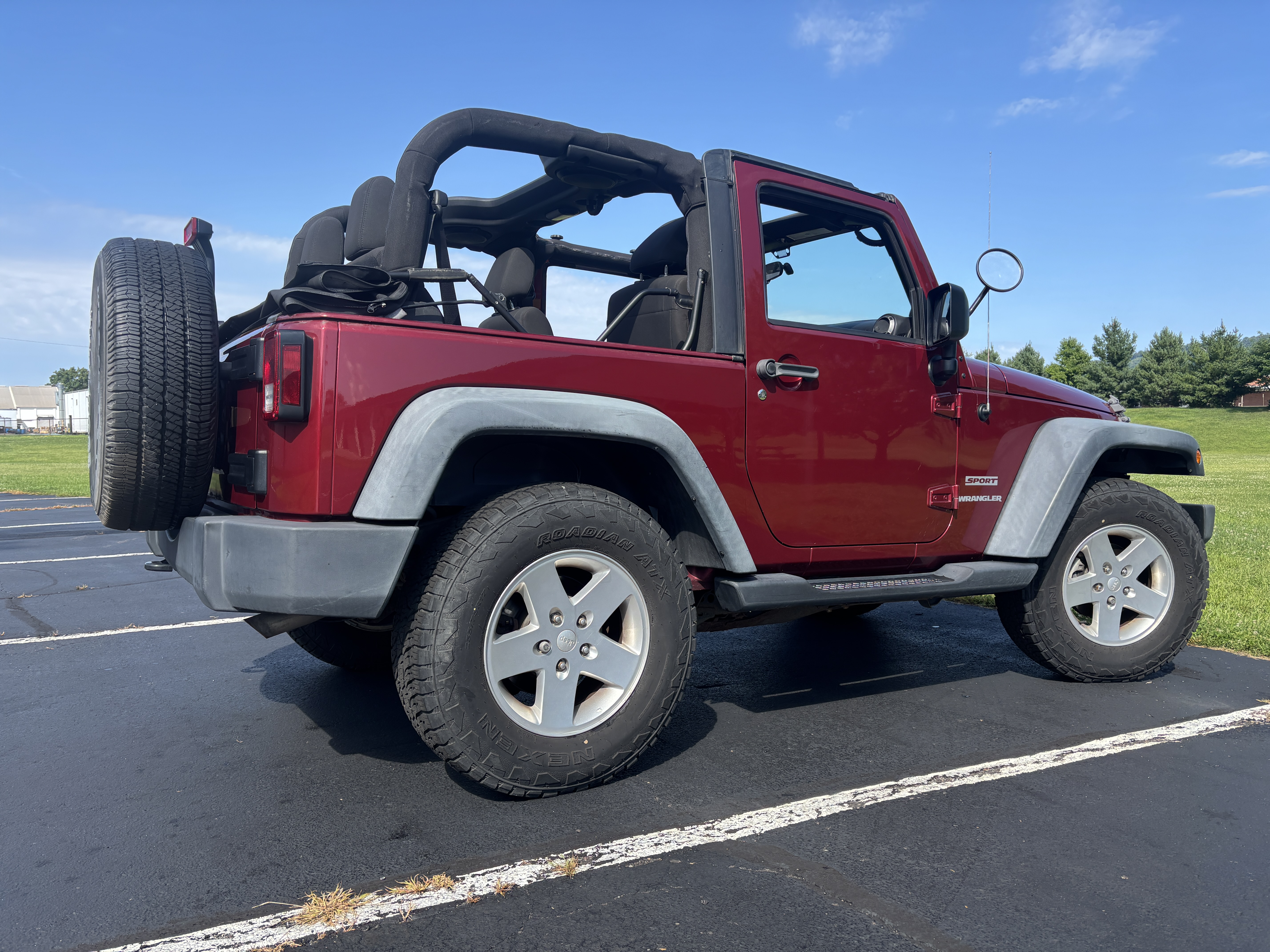 Used 2012 Jeep Wrangler Sport AWD/4WD image 12